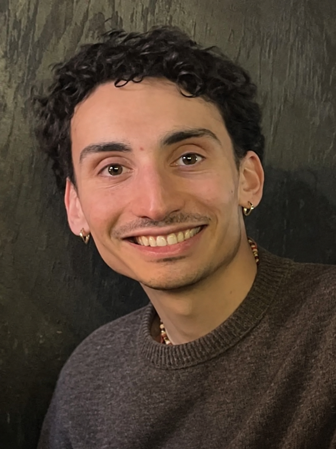 prof_pic.png